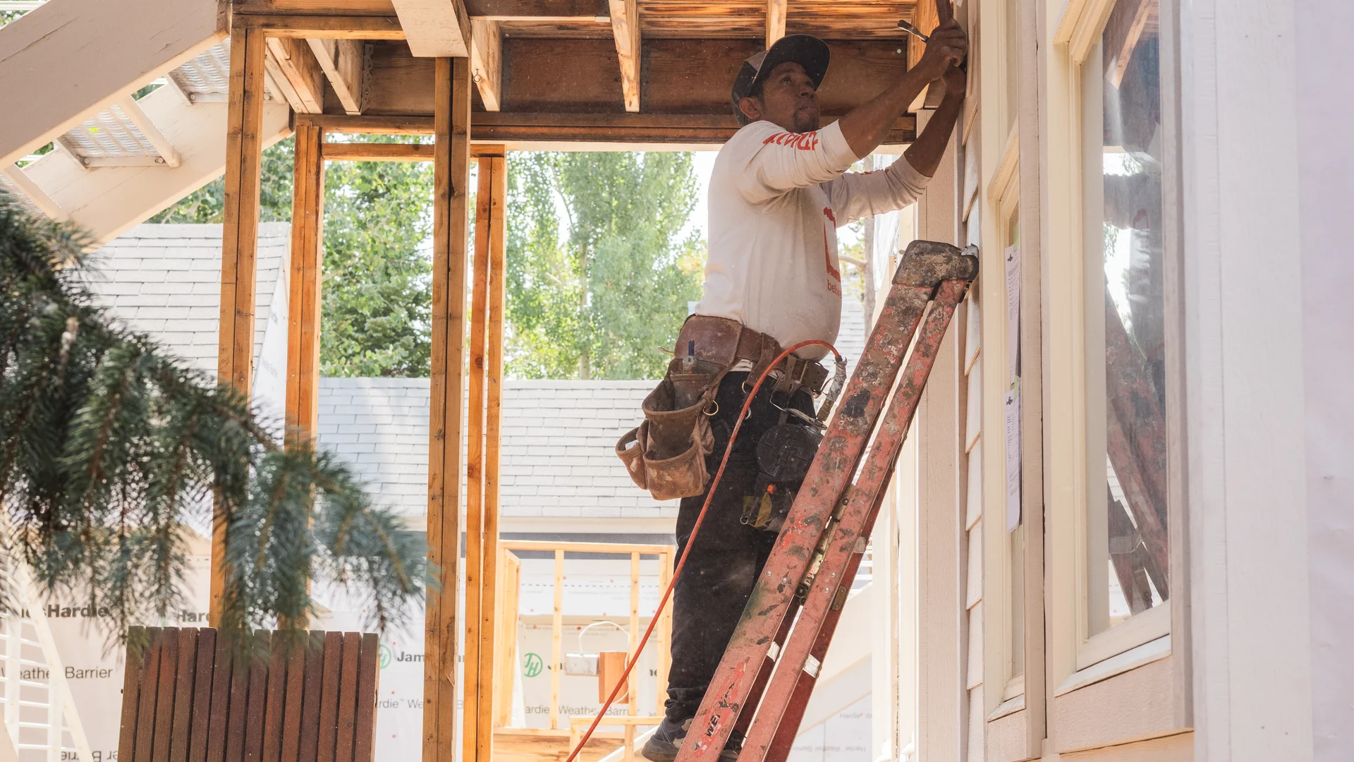 Early signs of siding deterioration on HOA building